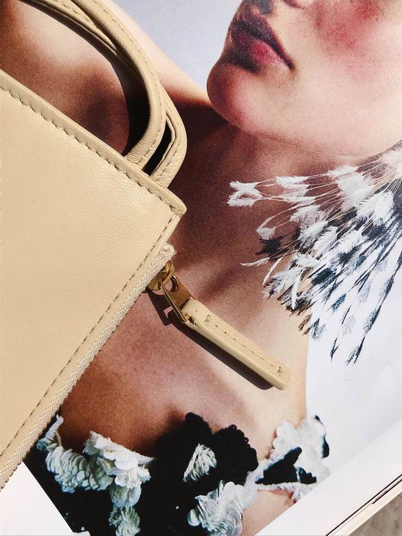 BTVA-Bags - Strap Story - 094