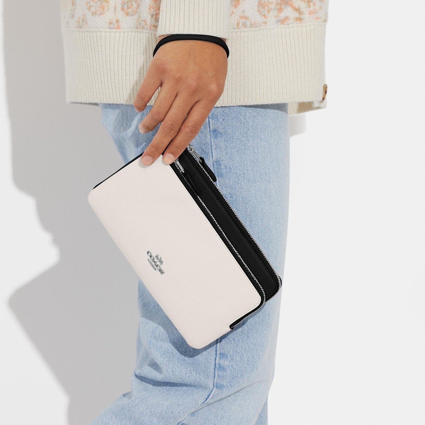 StrapStory - Wristlet 102