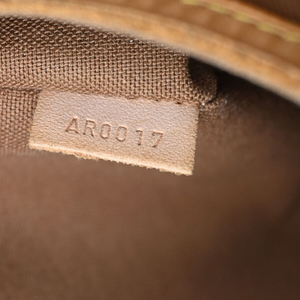 StrapStory - Tote Bag 2392