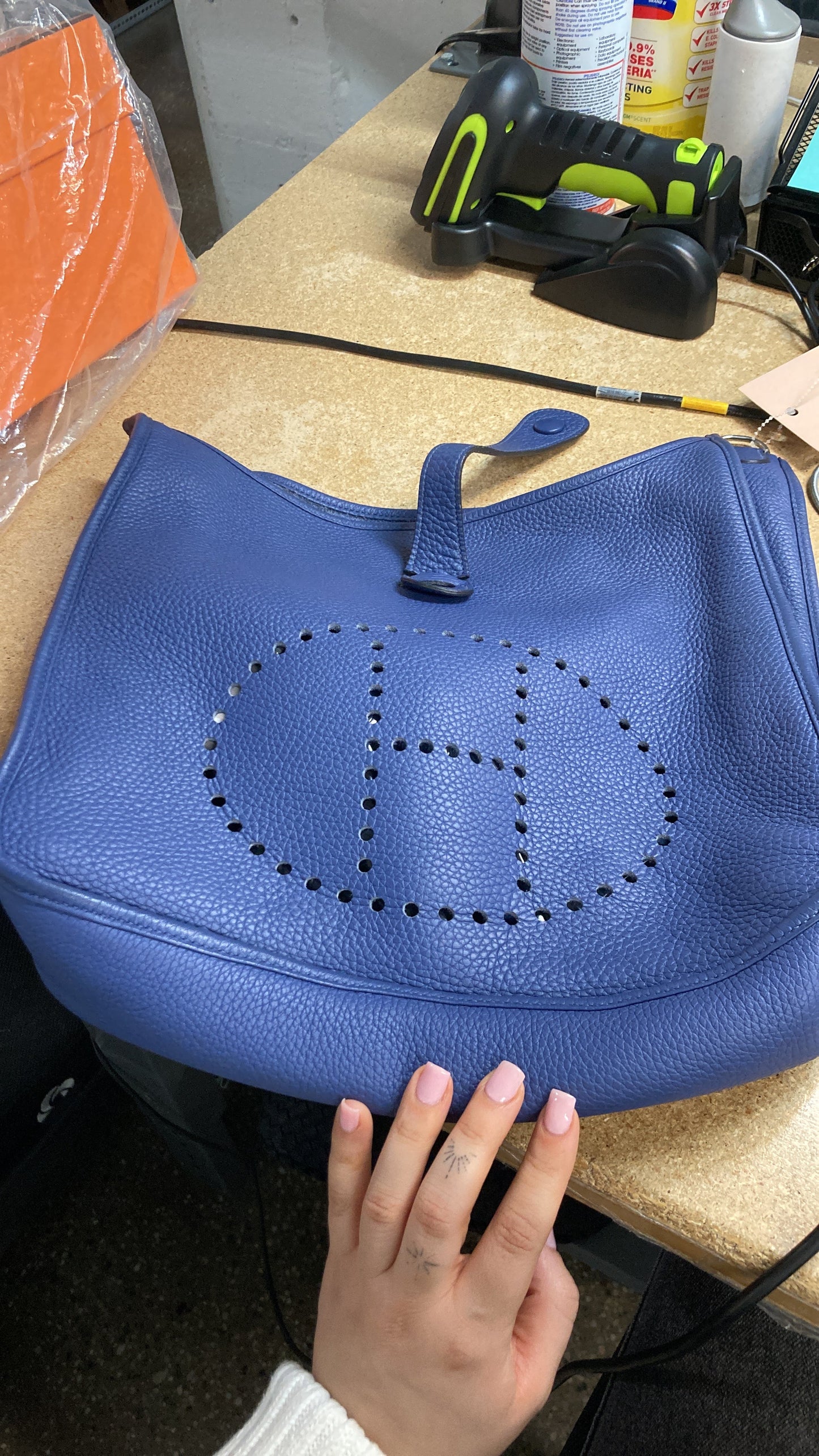STRAPSTORY CROSSBODY BAG - 122