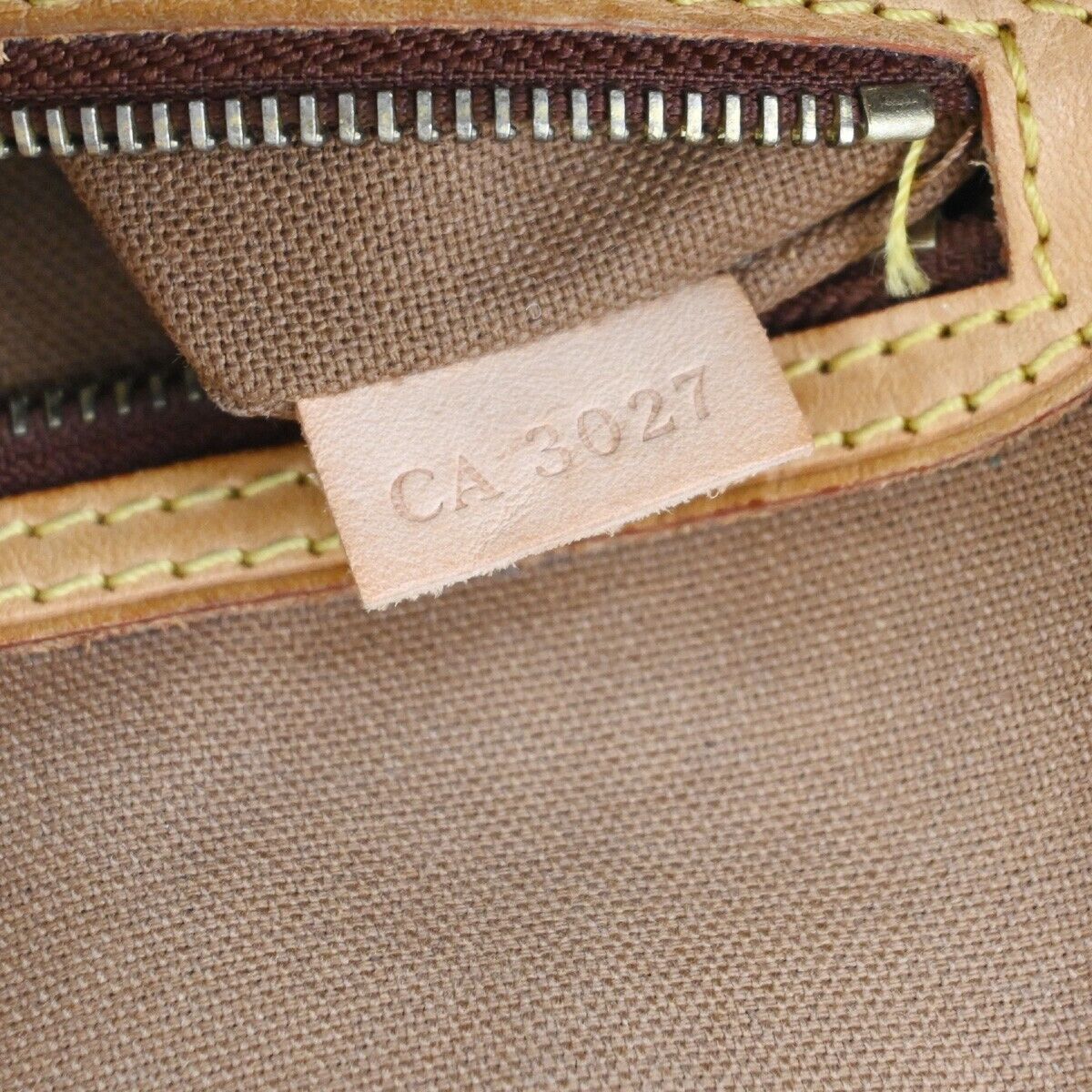 StrapStory - Tote Bag 2519