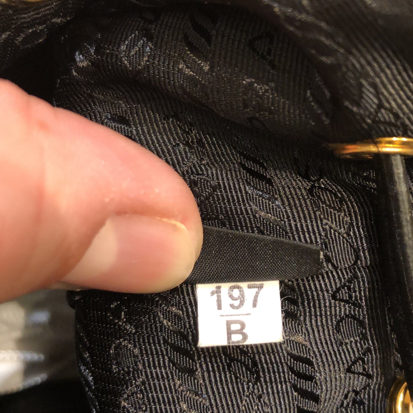 STRAPSTORY BUCKET - 015