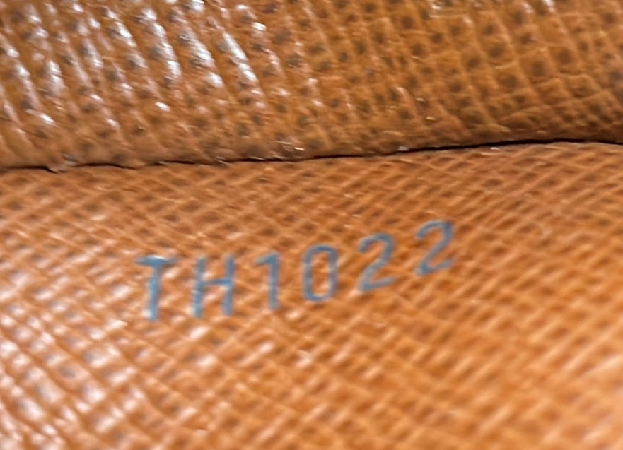 STRAPSTORY BRIEFCASE - 057
