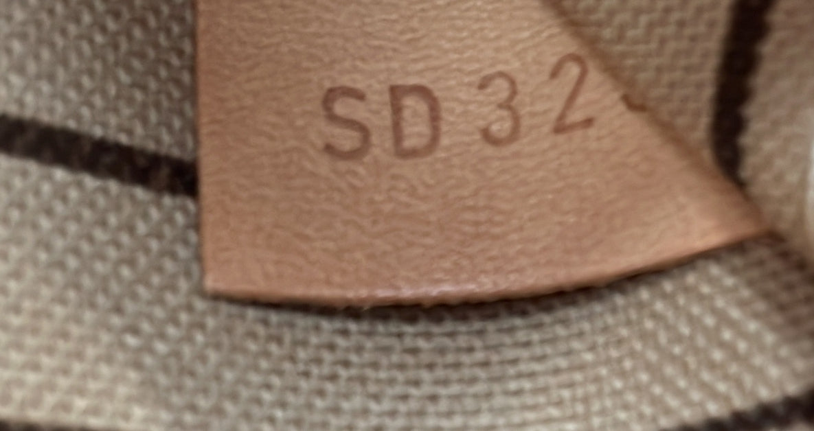 STRAPSTORY TOTE - 638