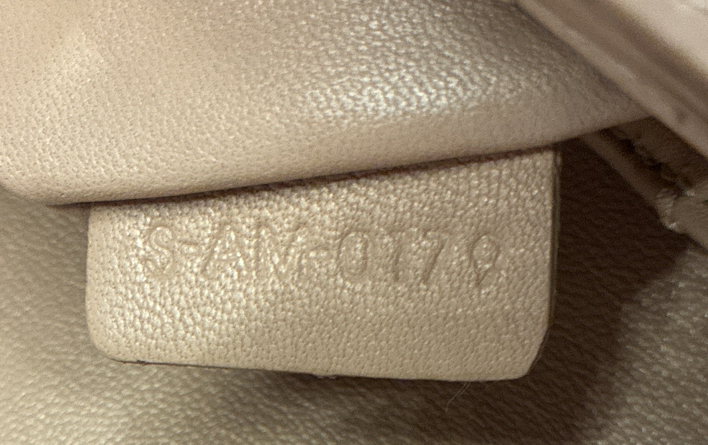 STRAPSTORY CROSSBODY BAG - 1775