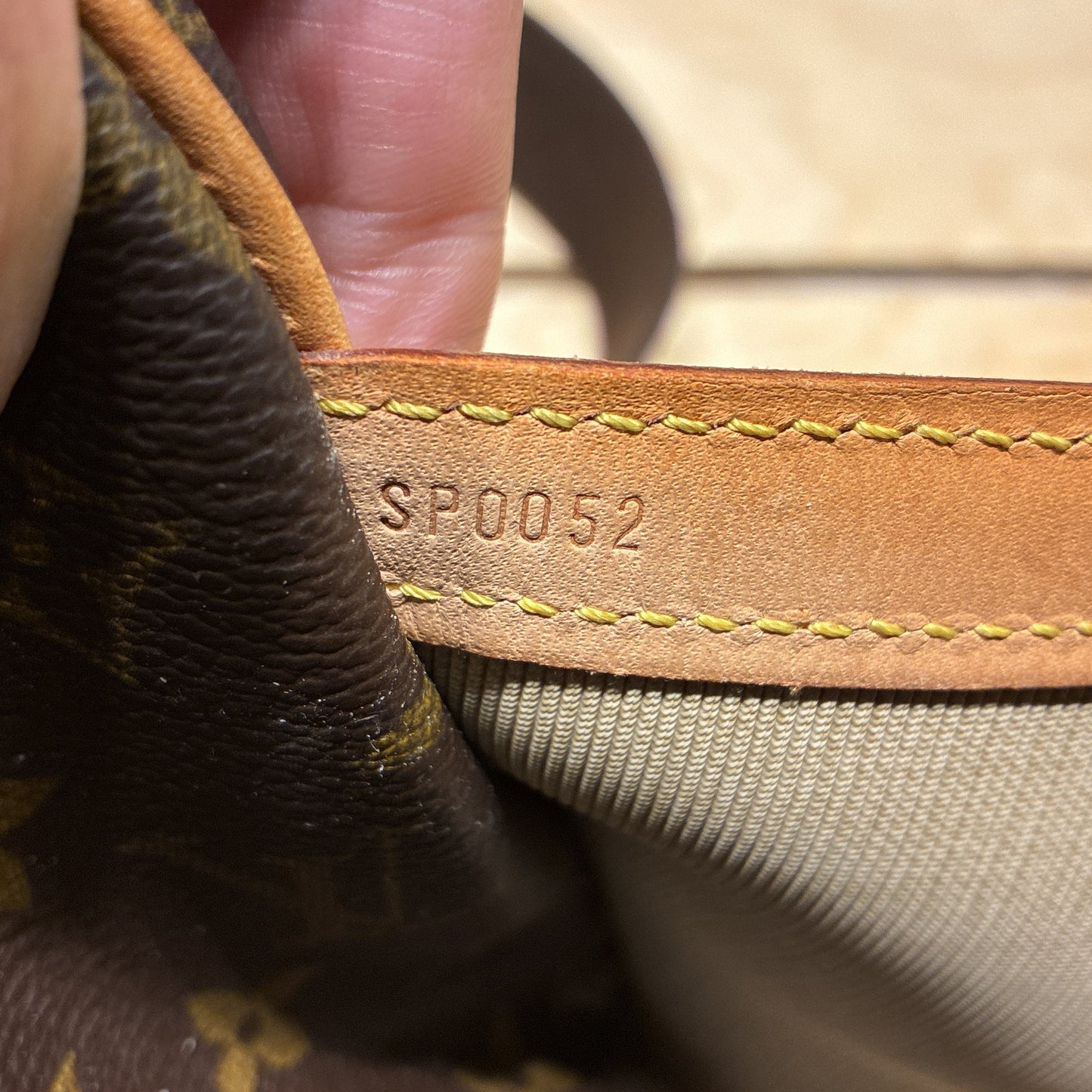 STRAPSTORY CROSSBODY BAG - 4247