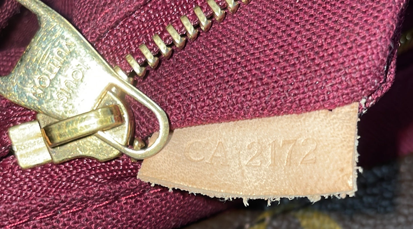 STRAPSTORY TOTE - 2601
