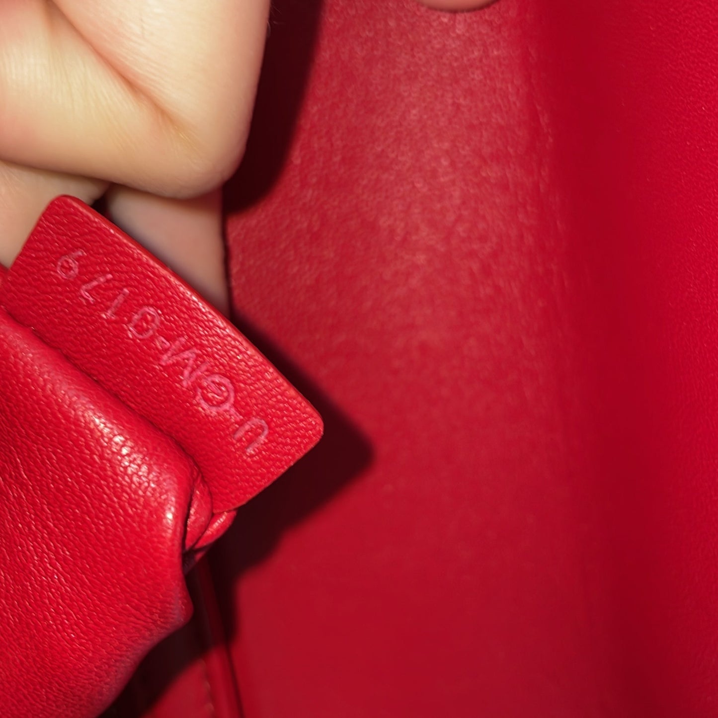 STRAPSTORY CROSSBODY BAG - 4510