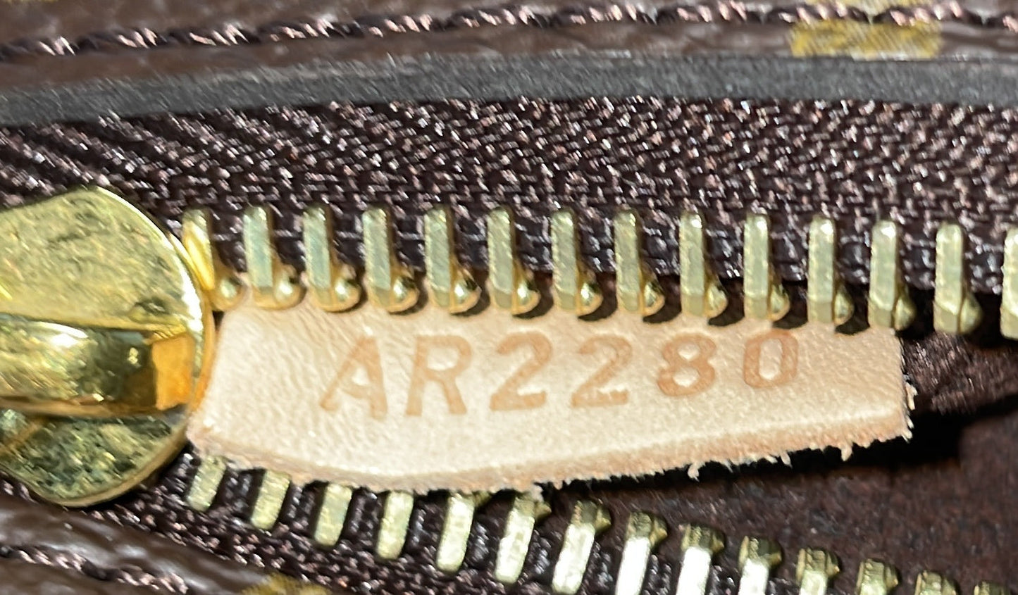 STRAPSTORY MESSENGER - 235