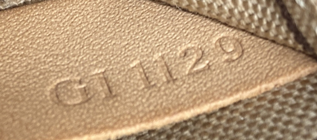 STRAPSTORY TOTE - 2116