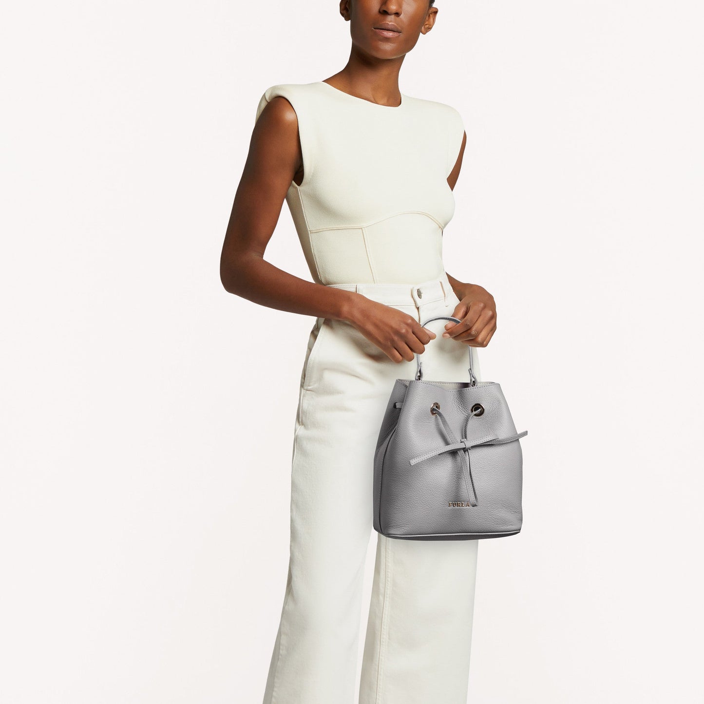 StrapStory - Bucket Bag 105