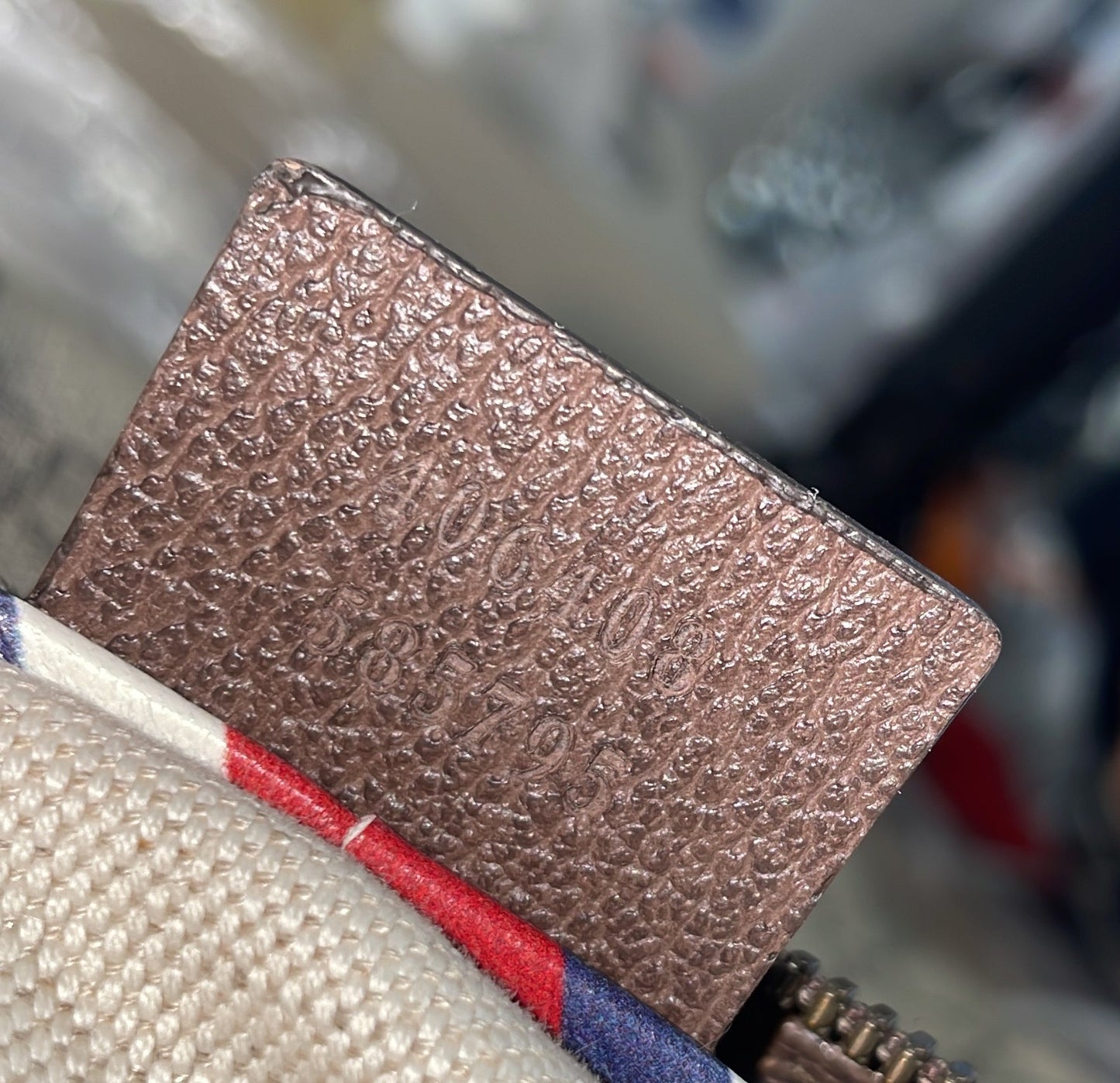 STRAPSTORY MESSENGER - 303