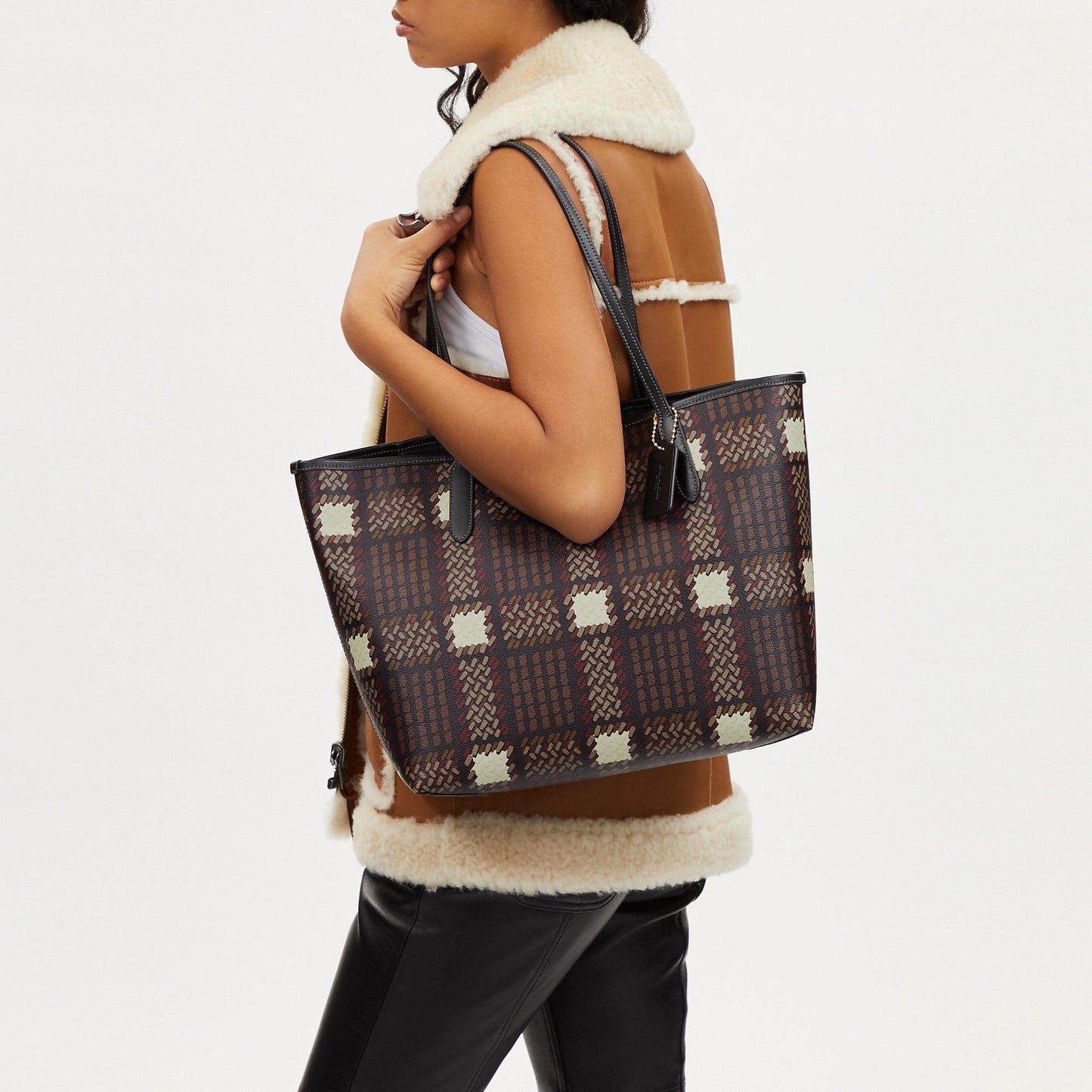 StrapStory - Tote Bag 401