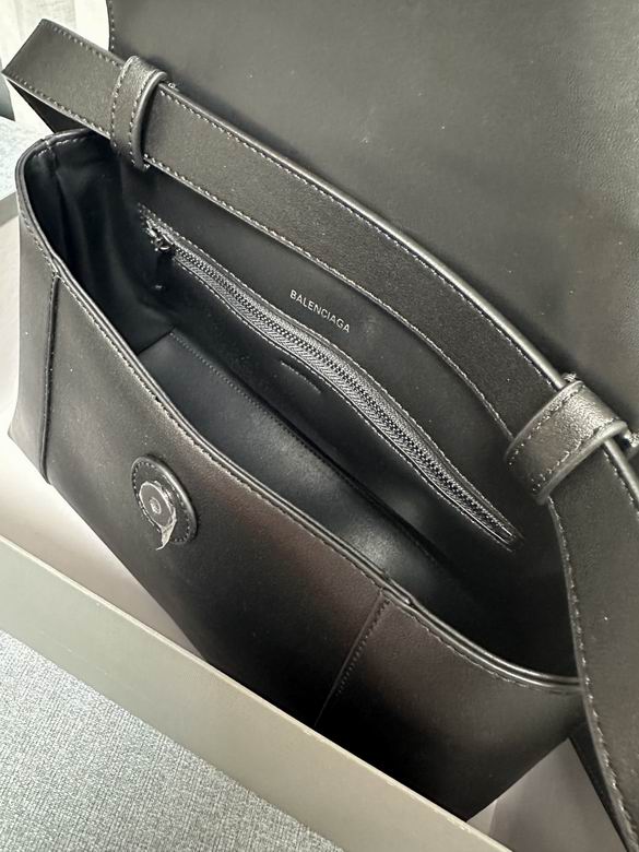 BLGA-Bags - Strap Story - 257