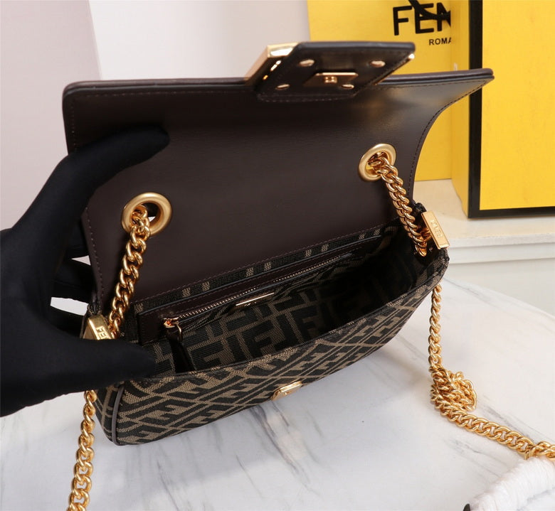 FDNI-Bags - Strap Story - 677