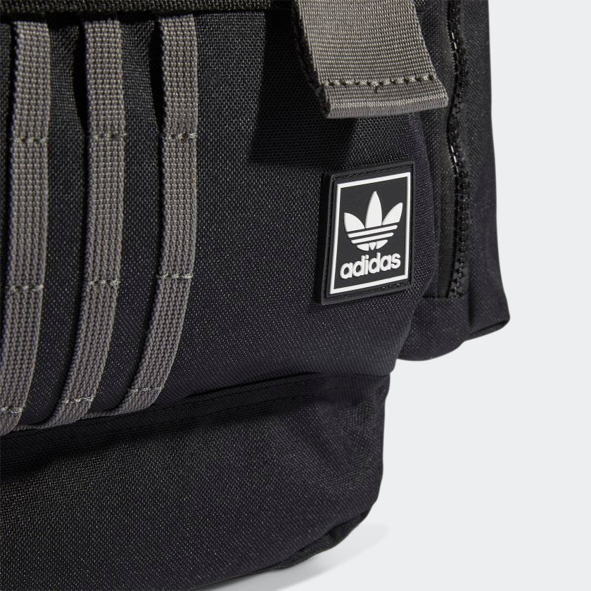 StrapStory - Backpack 021