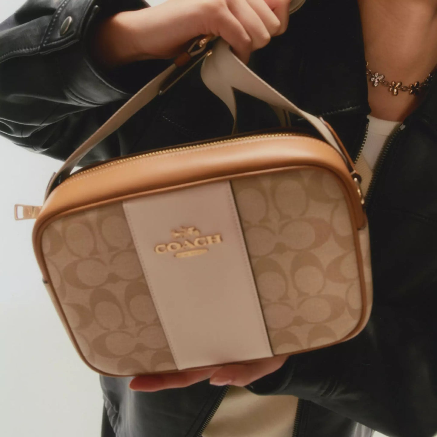 StrapStory - Crossbody 221