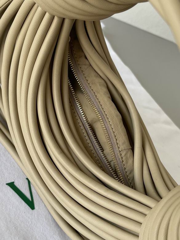 BTVA-Bags - Strap Story - 058