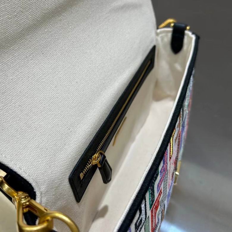 FDNI-Bags - Strap Story - 033
