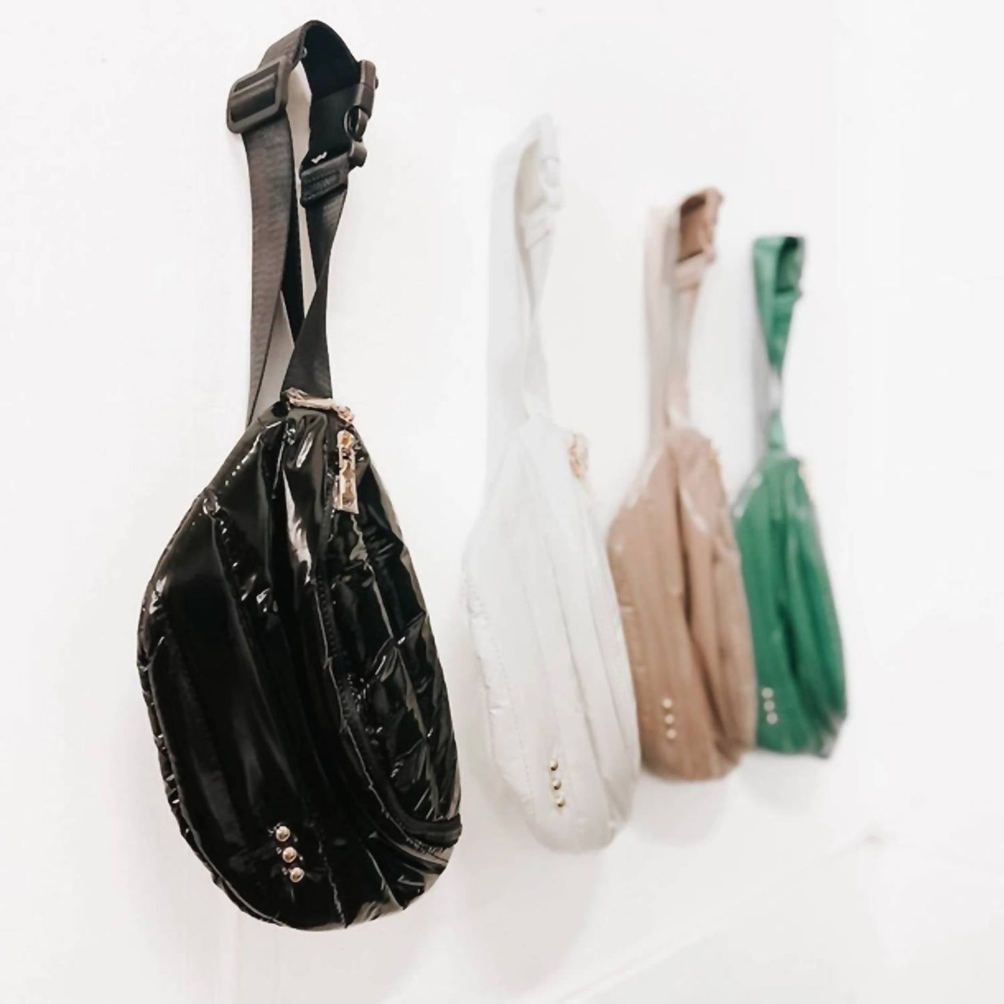 StrapStory - Crossbody 3300
