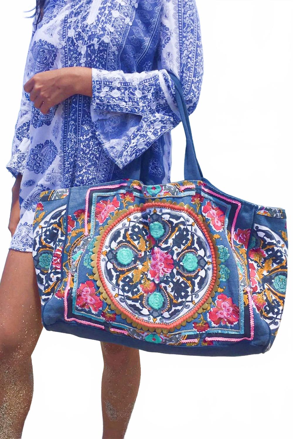 StrapStory - Tote Bag 2090