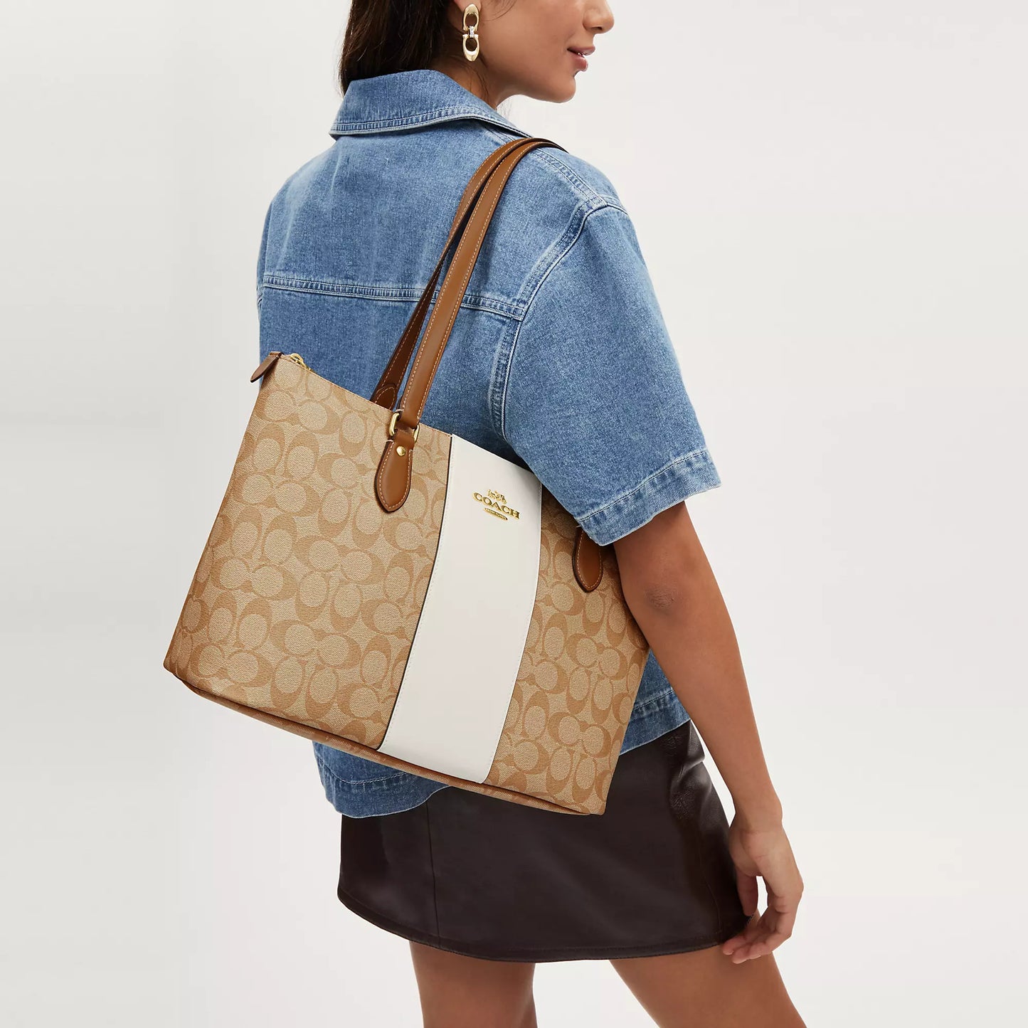 StrapStory - Tote Bag 204