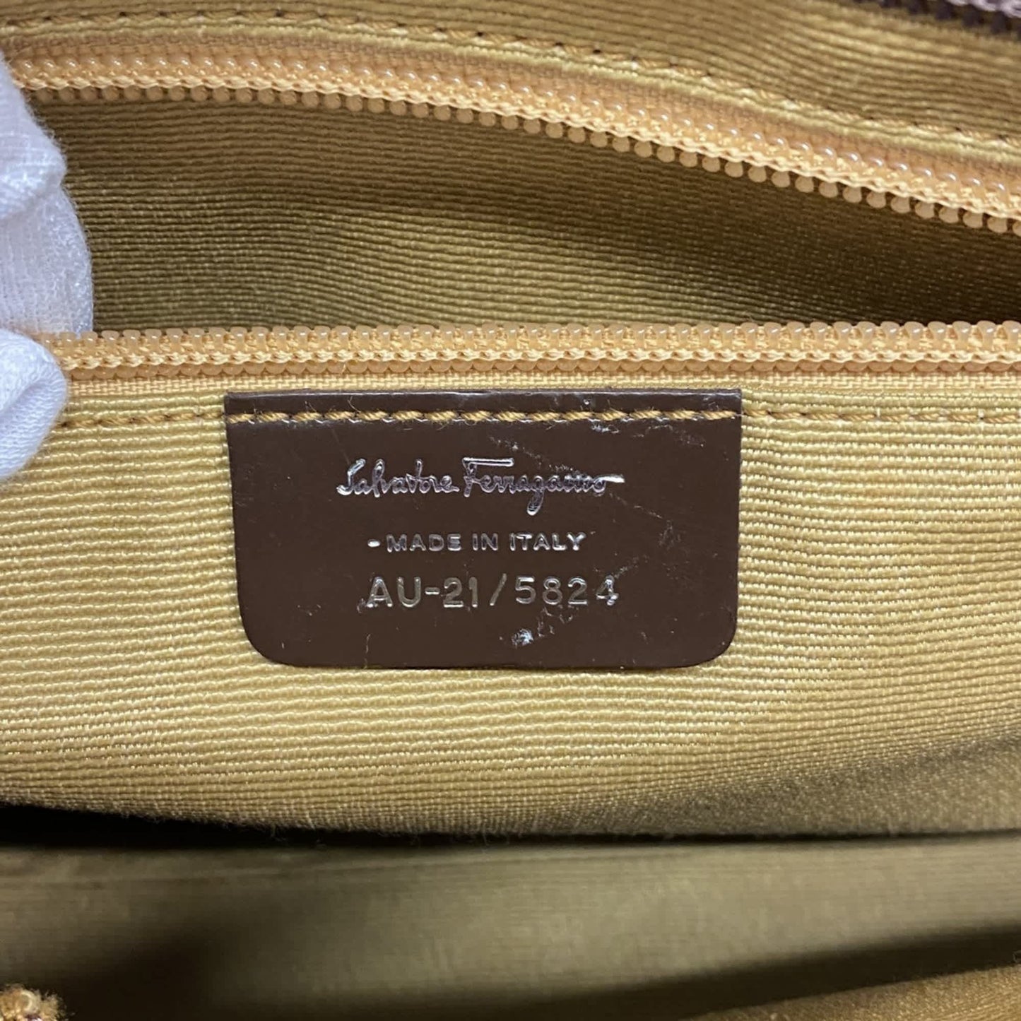 StrapStory - Tote Bag 3411