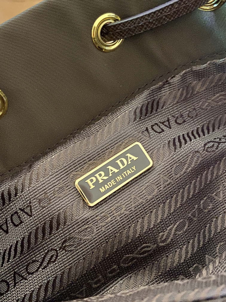 PRD-Bags - Strap Story - 1981