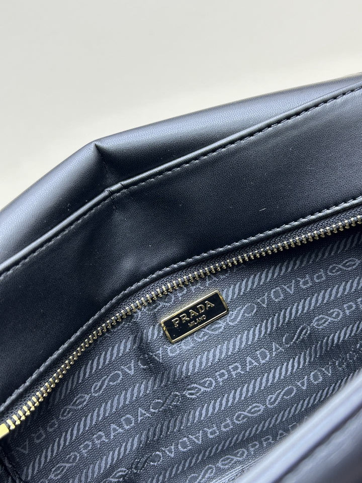 PRD-Bags - Strap Story - 1916
