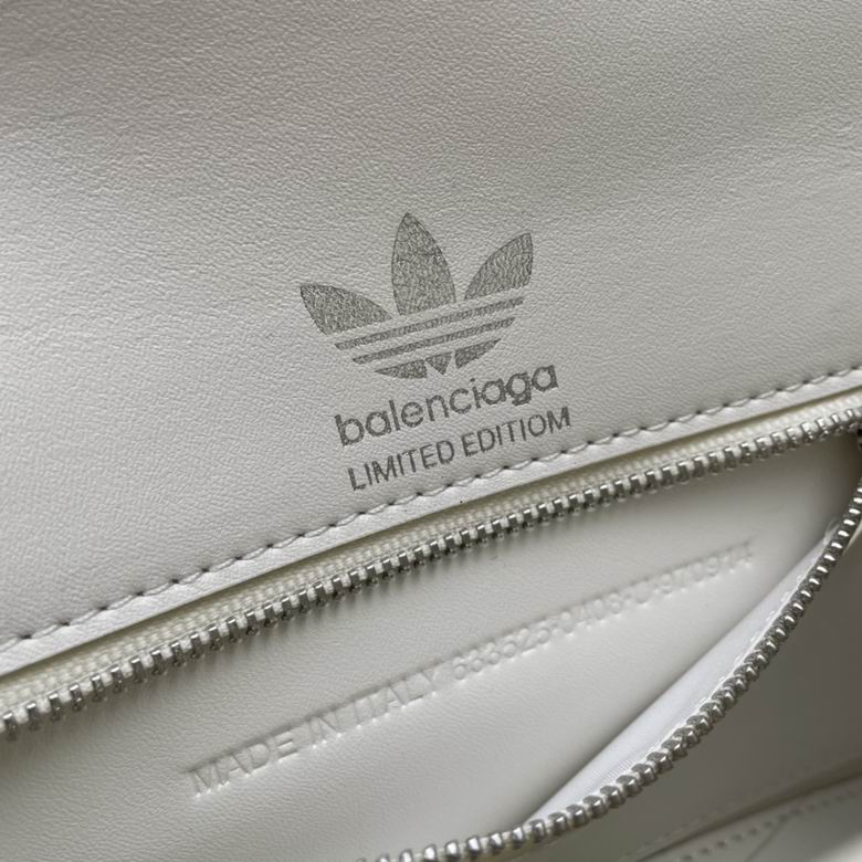 BLGA-Bags - Strap Story - 451