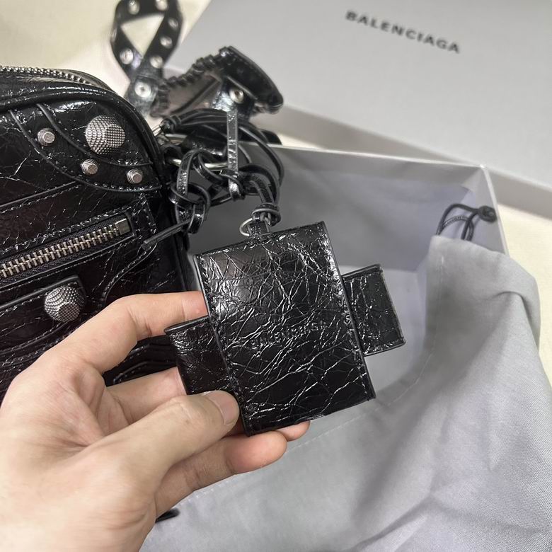 BLGA-Bags - Strap Story - 350