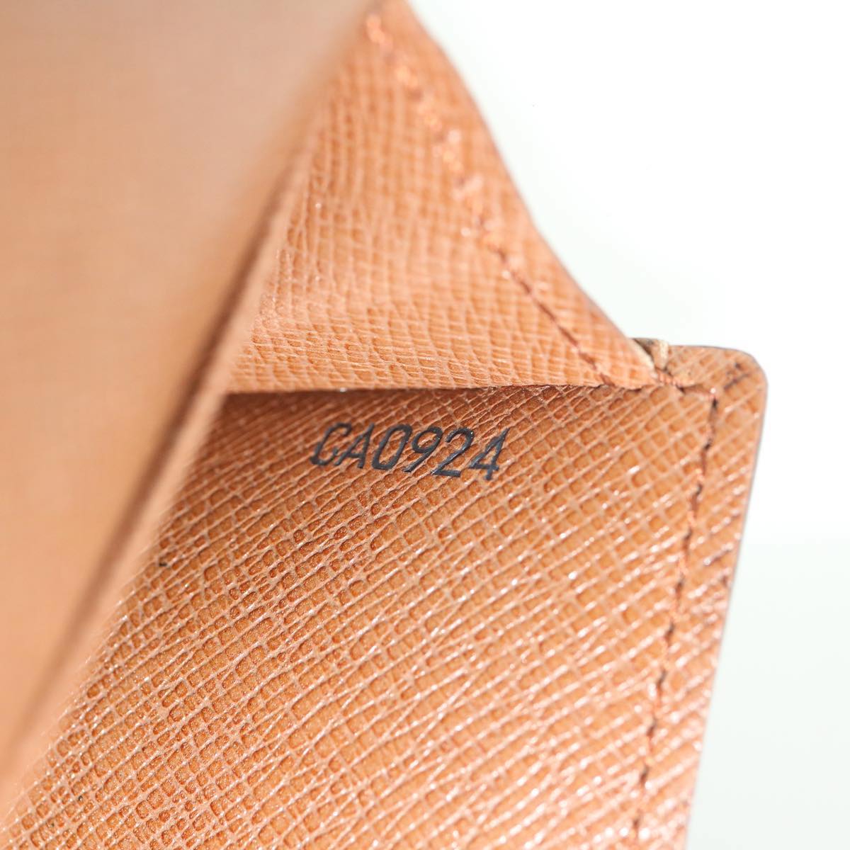 StrapStory - Wristlet 588