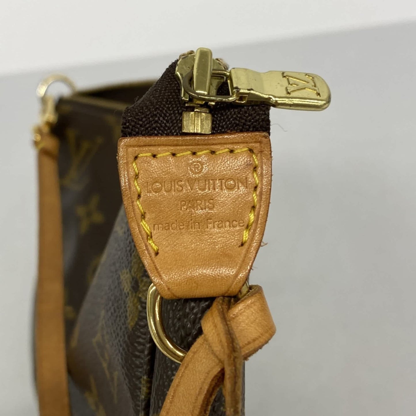 StrapStory - Satchel 1450