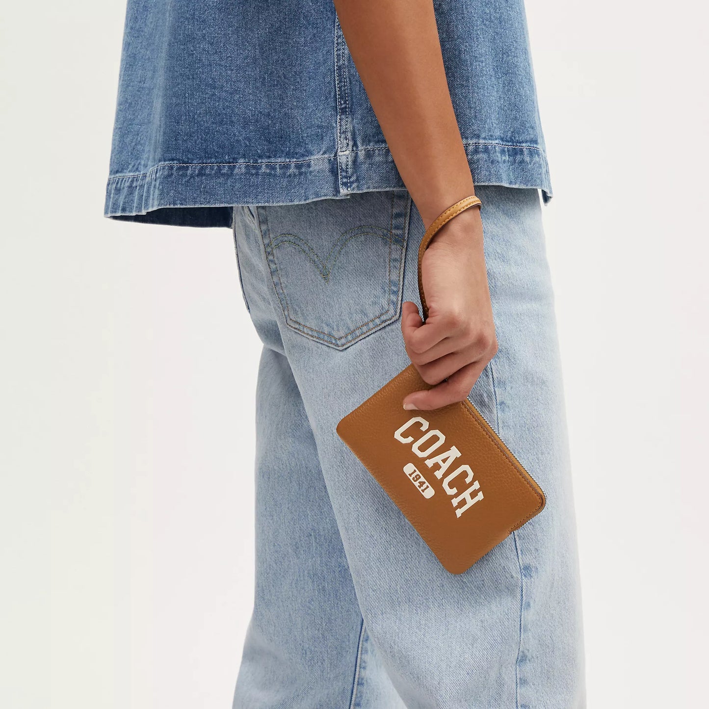 StrapStory - Wristlet 129
