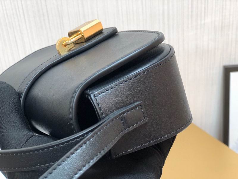 CLNE-Bags - Strap Story - 627