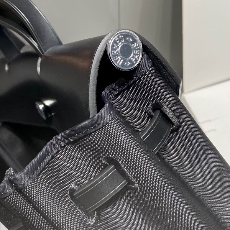 HMSM-Bags - Strap Story - 001