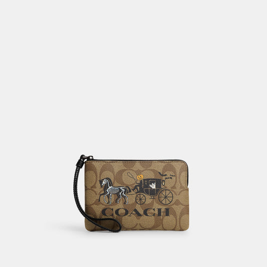StrapStory - Wristlet 431