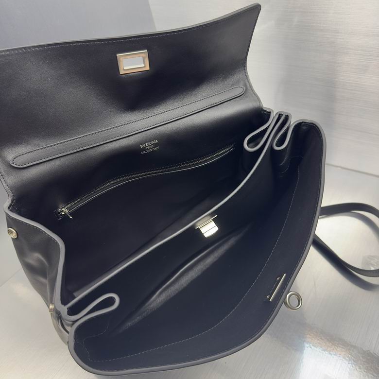 BLGA-Bags - Strap Story - 001