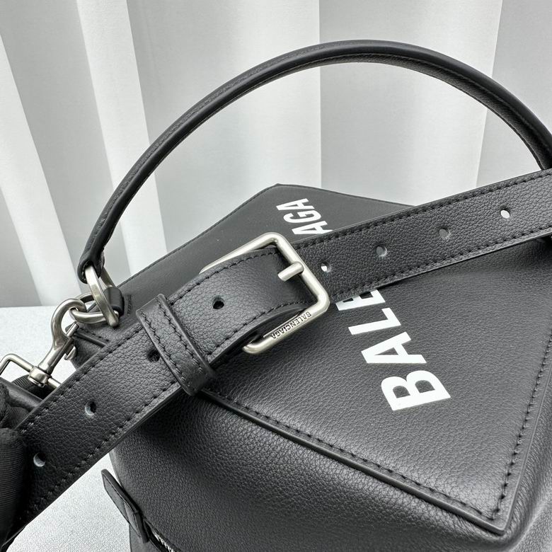 BLGA-Bags - Strap Story - 203