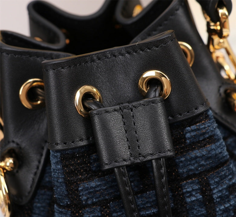 FDNI-Bags - Strap Story - 580
