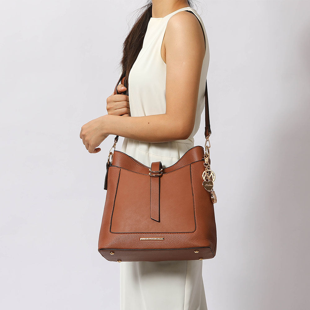 StrapStory - Crossbody 518