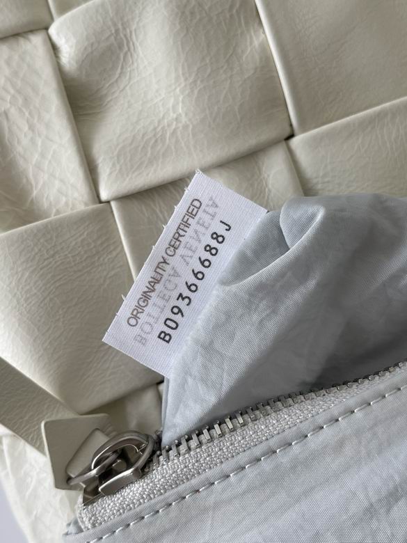 BTVA-Bags - Strap Story - 180