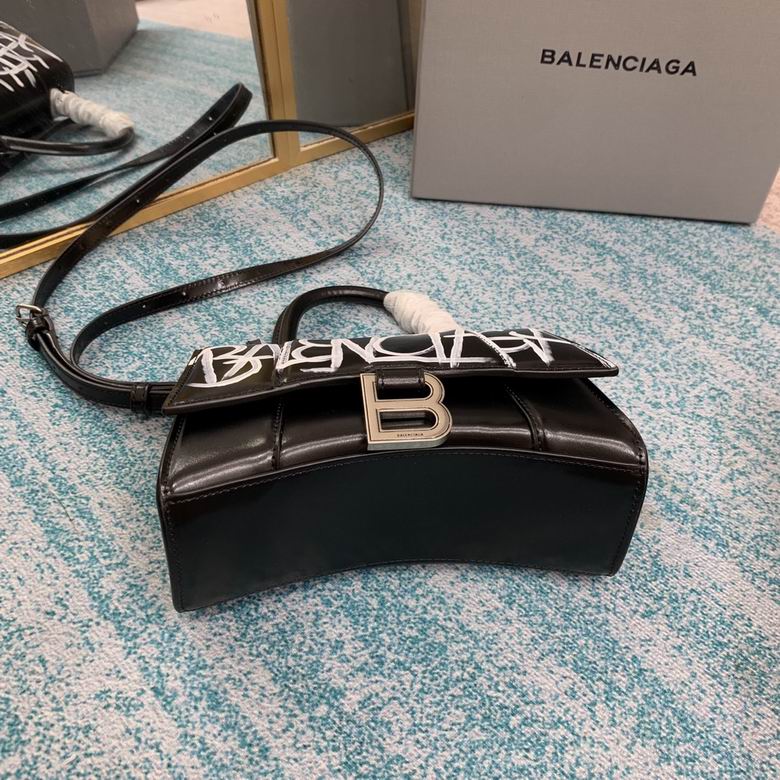 BLGA-Bags - Strap Story - 100