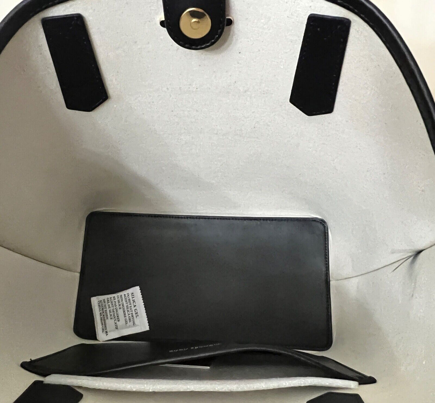 StrapStory - Tote Bag 1691