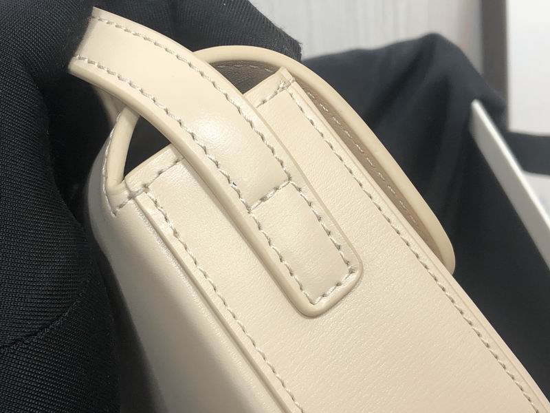 CLNE-Bags - Strap Story - 572