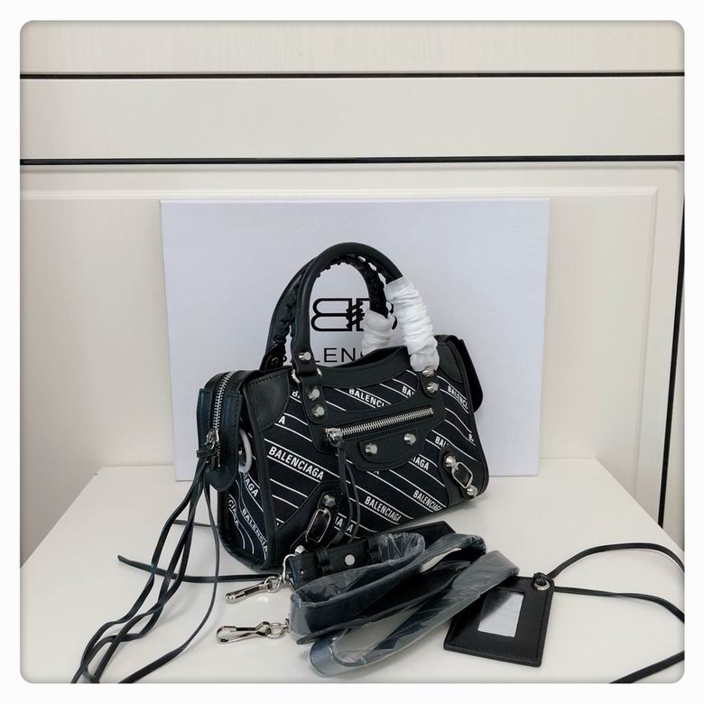 BLGA-Bags - Strap Story - 411