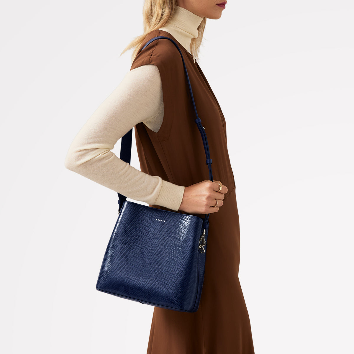 StrapStory - Crossbody 1938