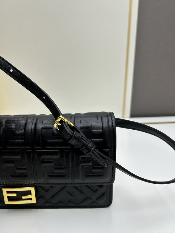 FDNI-Bags - Strap Story - 054