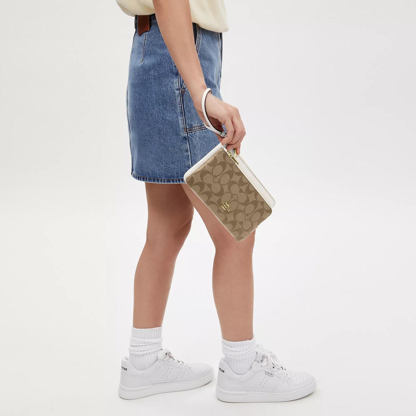 StrapStory - Wristlet 056