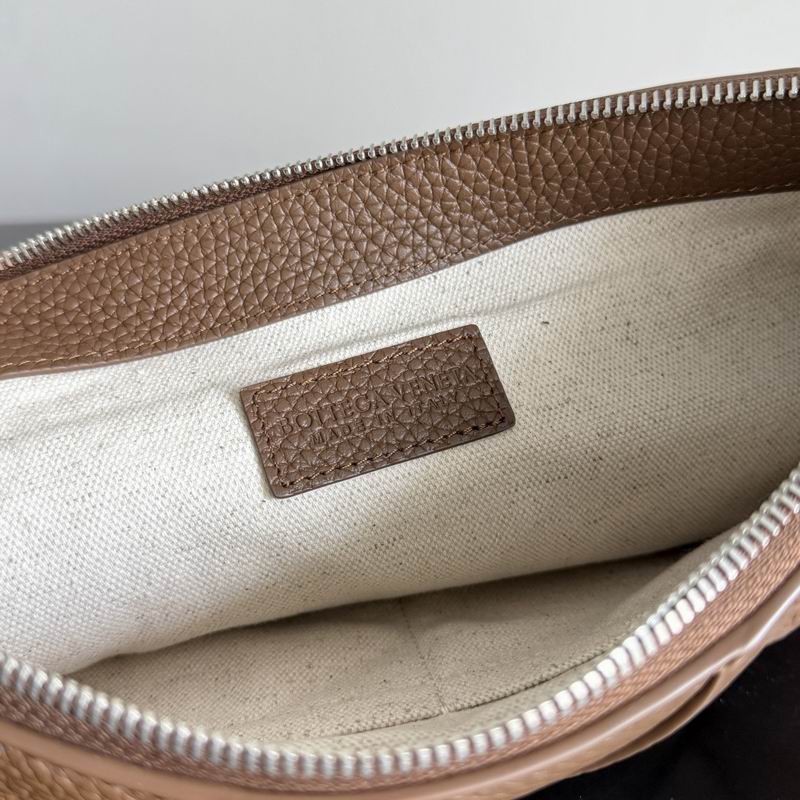 BTVA-Bags - Strap Story - 550